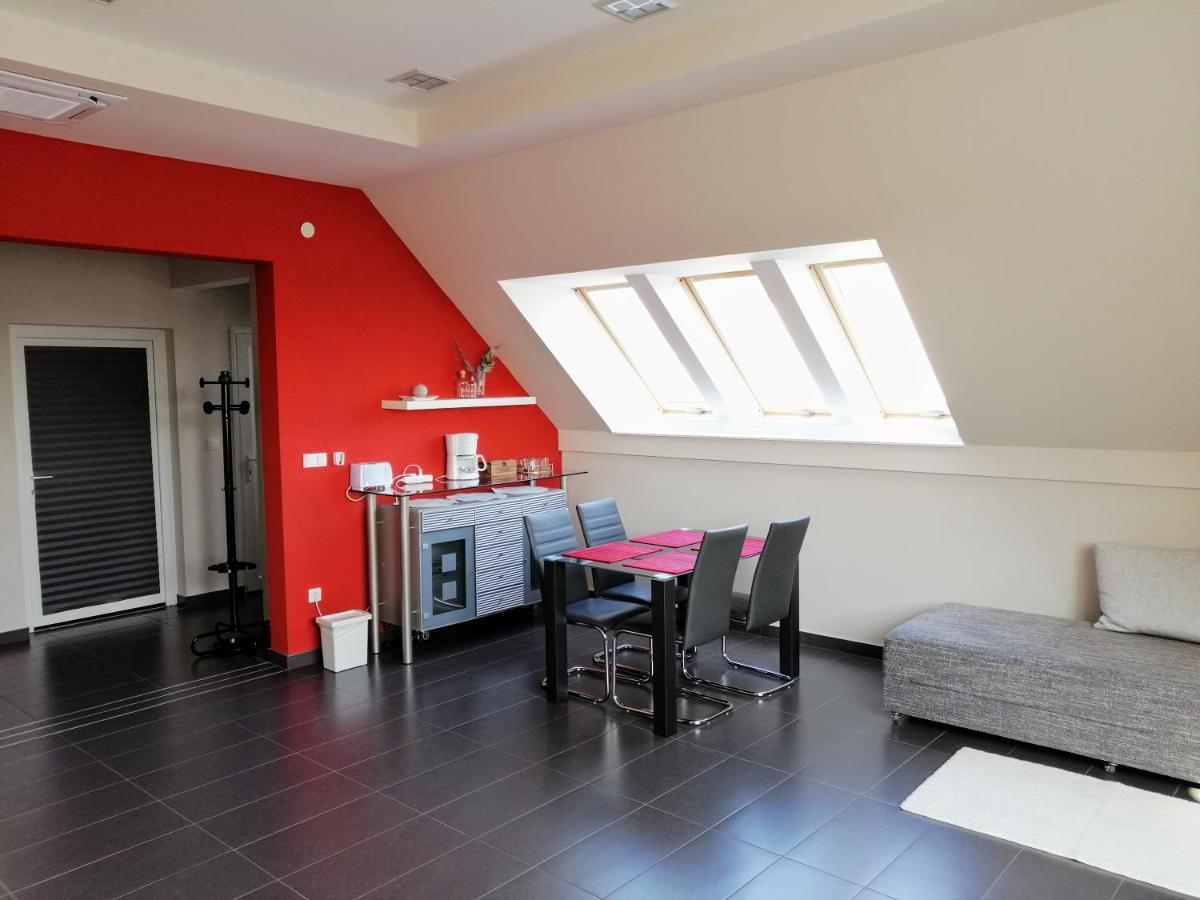 Szepsegpatika Apartman Sárospatak エクステリア 写真